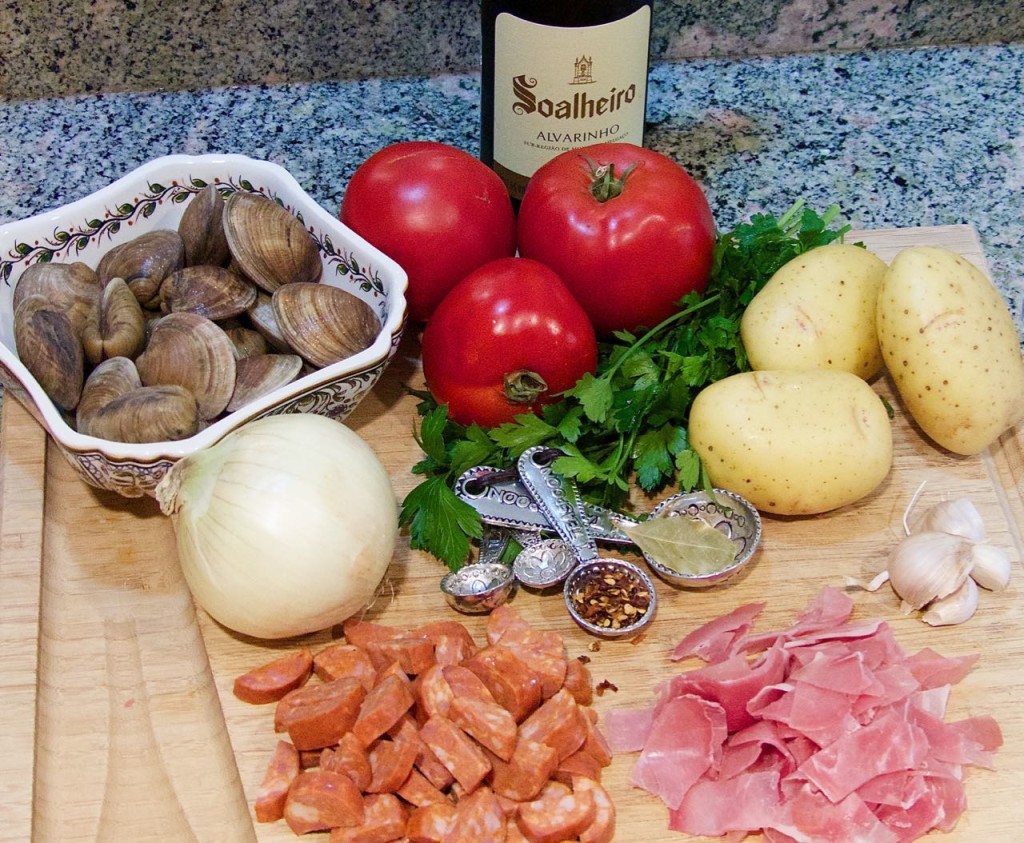 Clams and sausage ingredients with Alvarinho