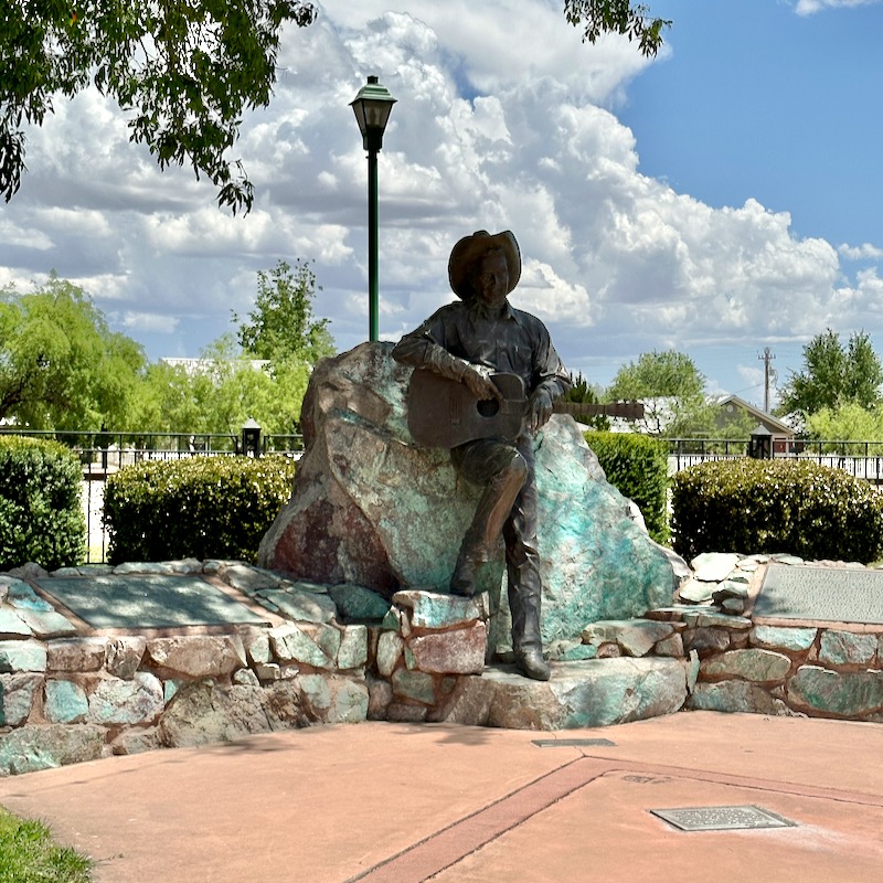 Photo of Rex Allen statue in Railroad Park, Willcox